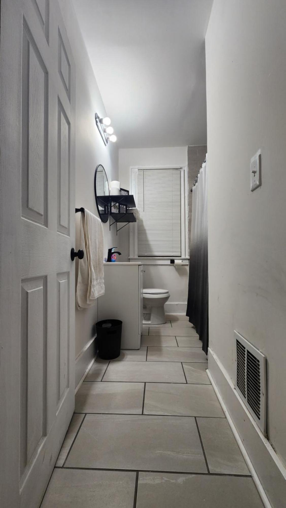Old House Apartment *