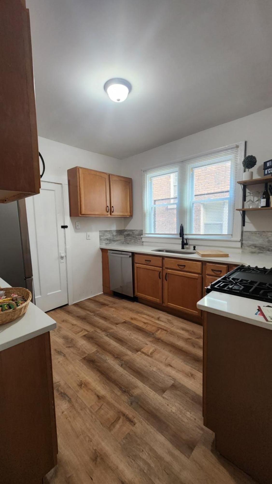 Old House Apartment *